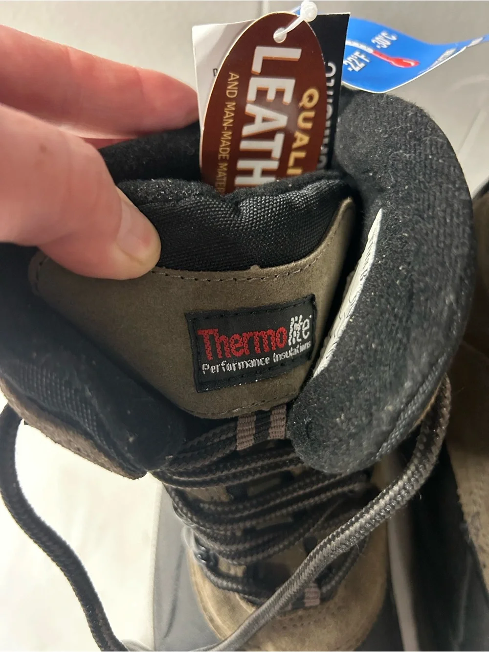 Thermolite Cold Weather Protection Youth 4 Genuine Leather Winter Boots